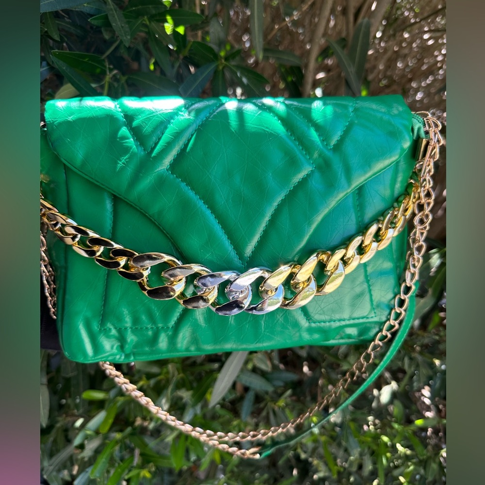 Women’s shoulder bag